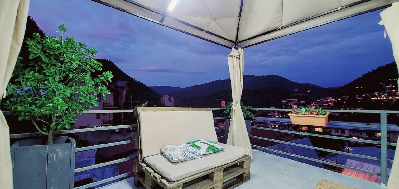 Borjomi Inn Екстериор снимка